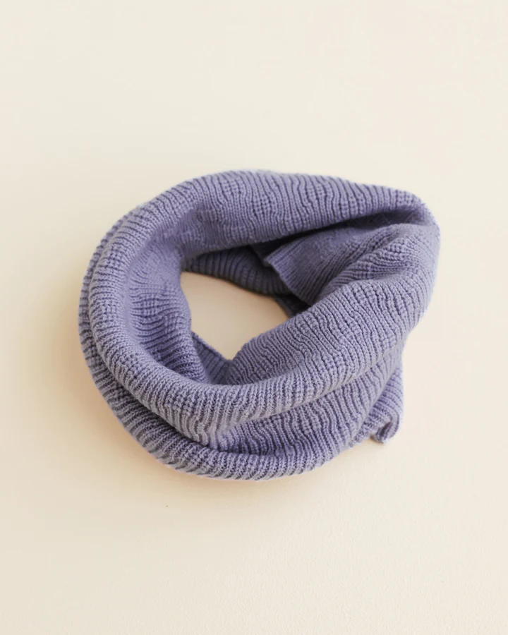 gallery image Hvid Tube Scarf Gigi Lillac