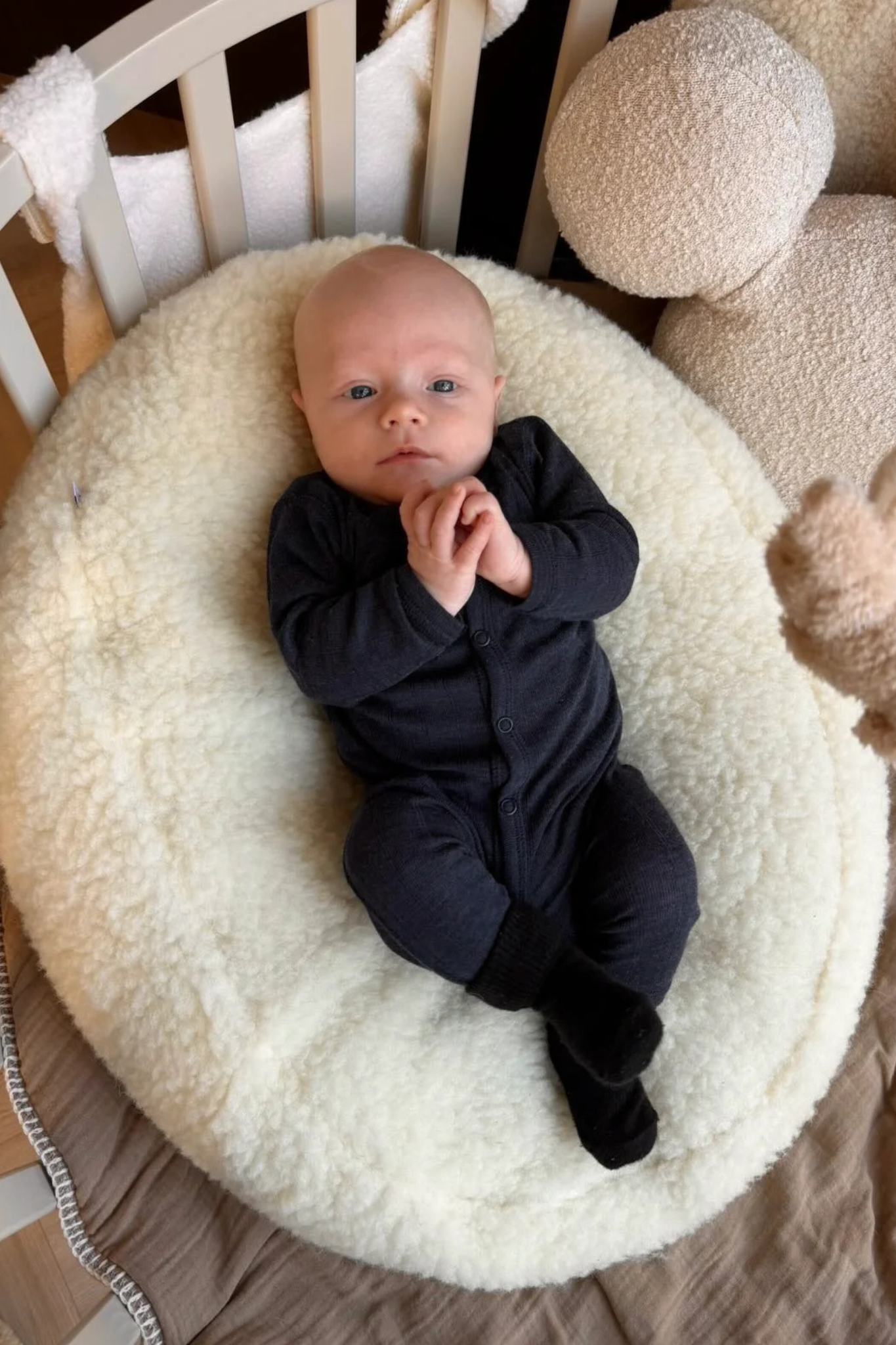 Wollen voedingskusssen hoes