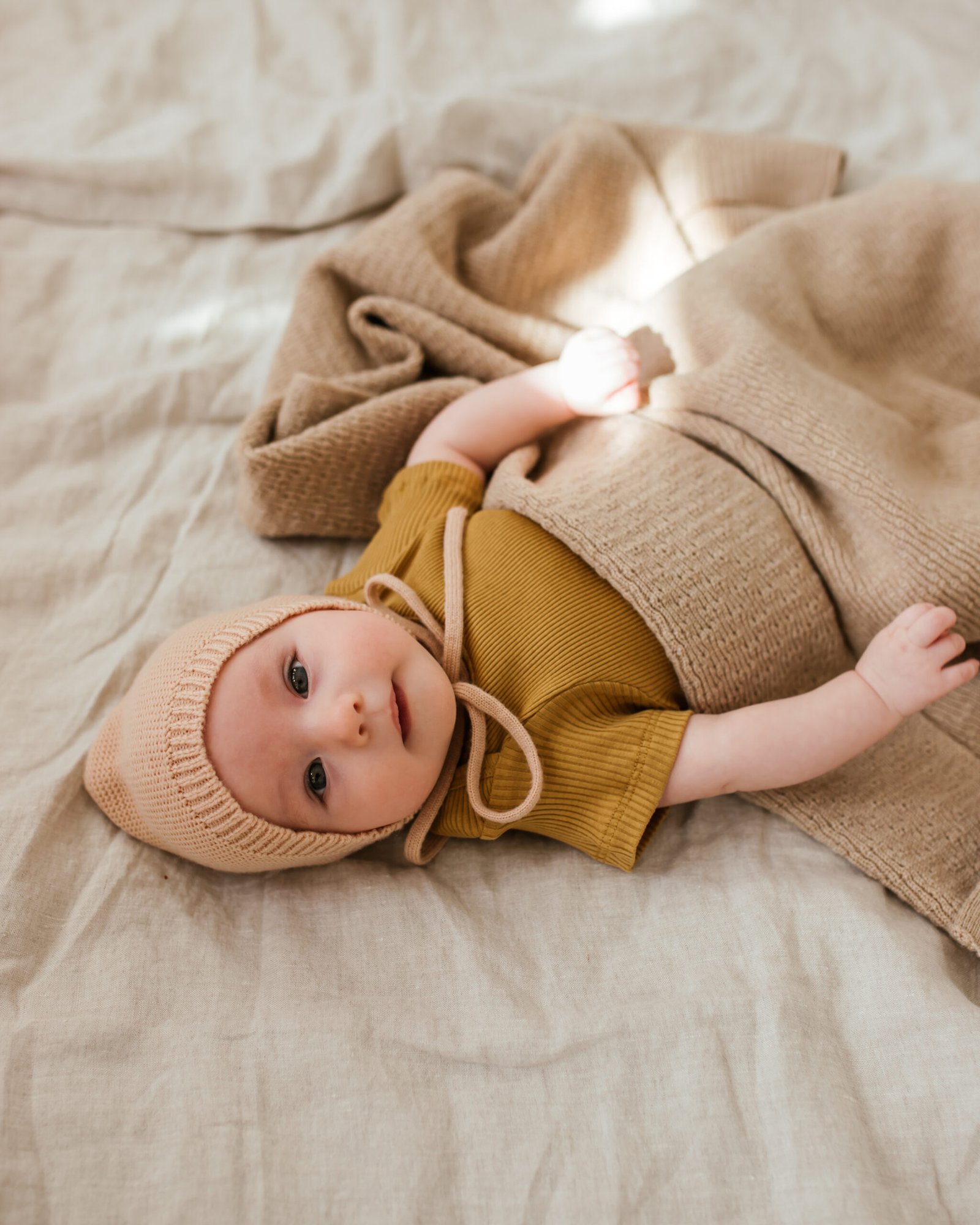 Hvid Bonnet Dolly Apricot - Afbeelding 4