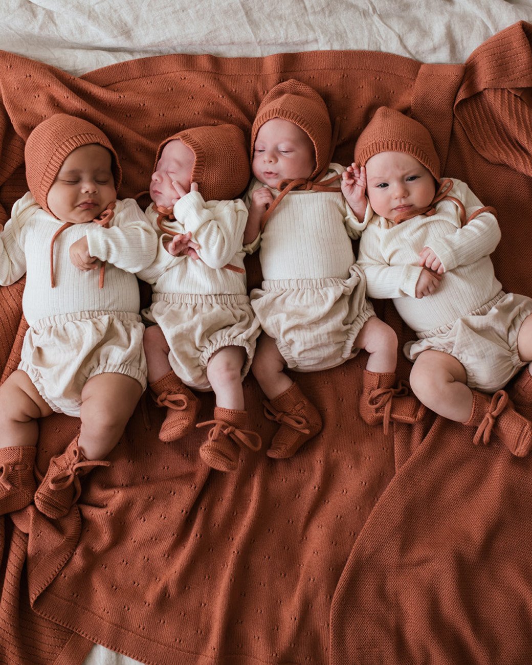 Hvid Bonnet Dolly Brick - Afbeelding 4