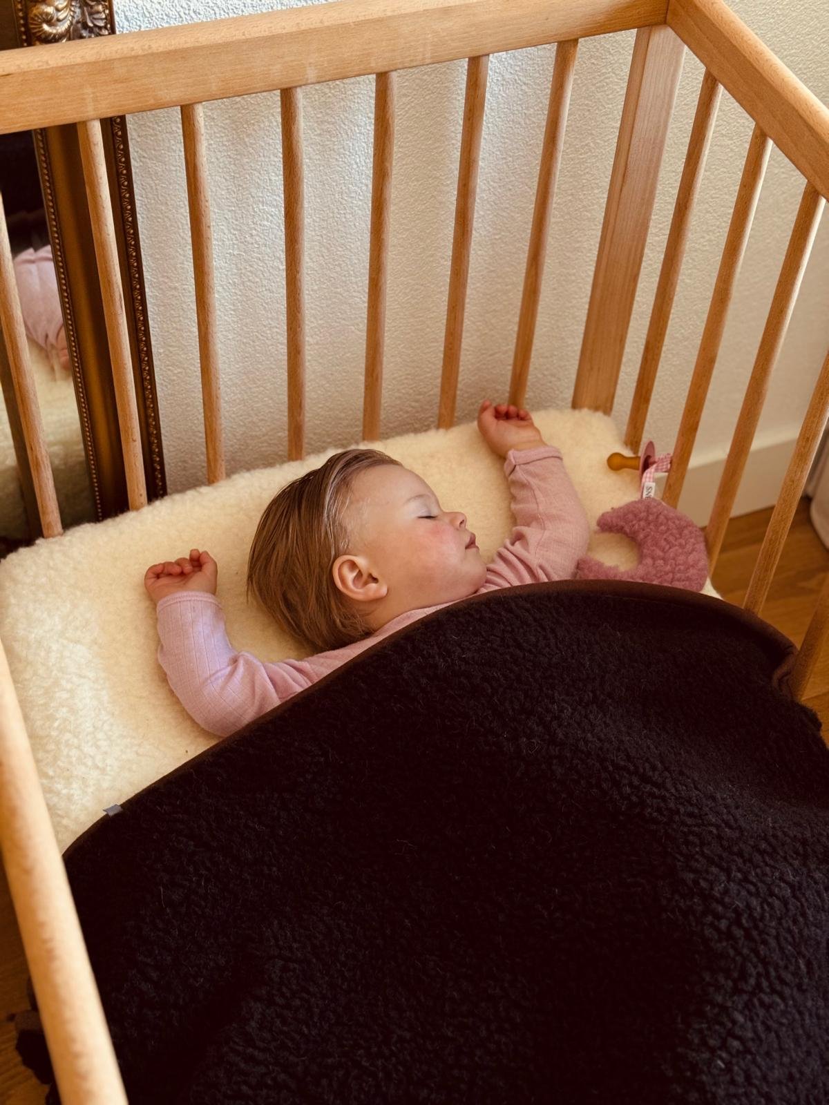 gallery image Merino Wollen Deken Chocolate