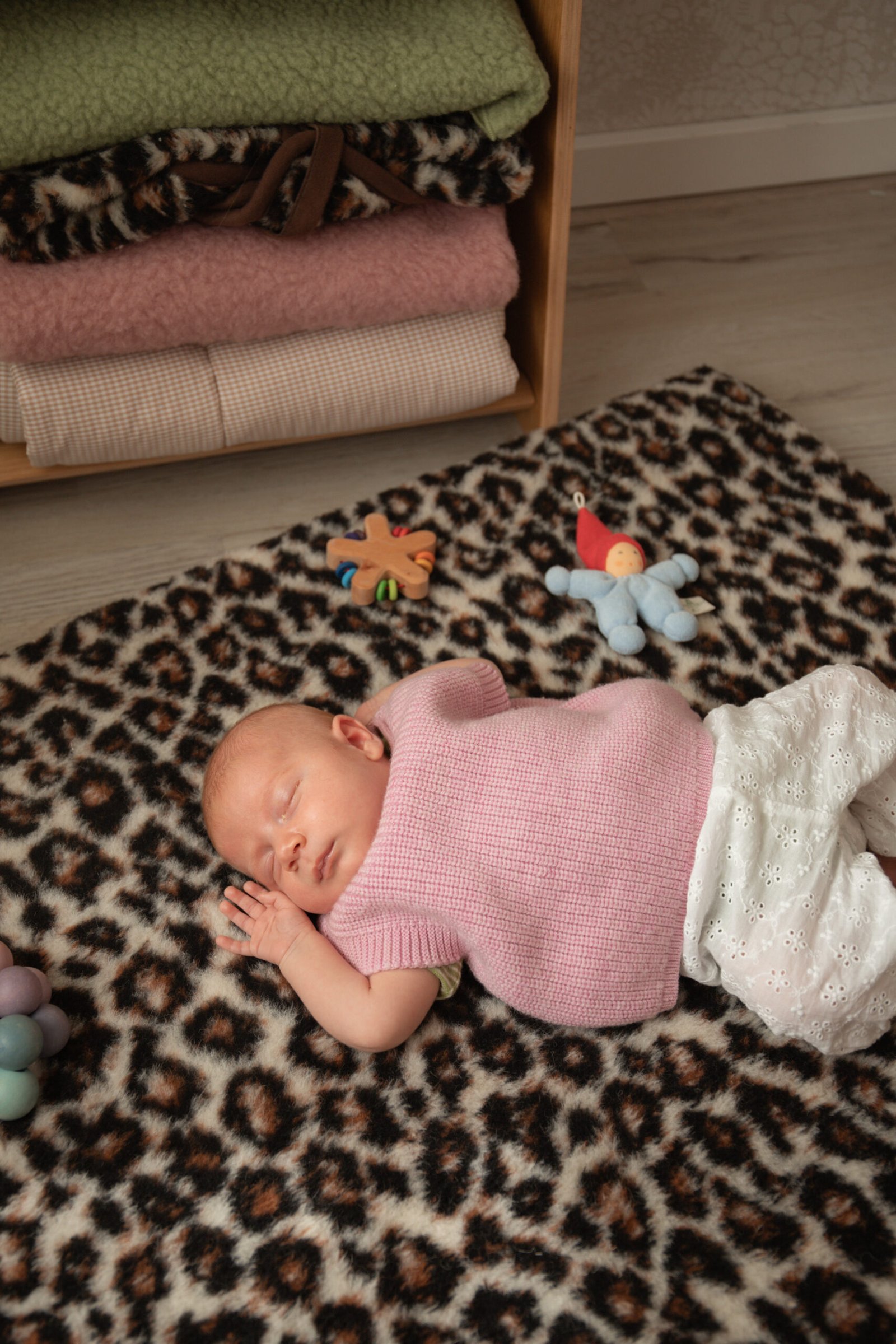 gallery image Wollen Speelkleed Leopardprint