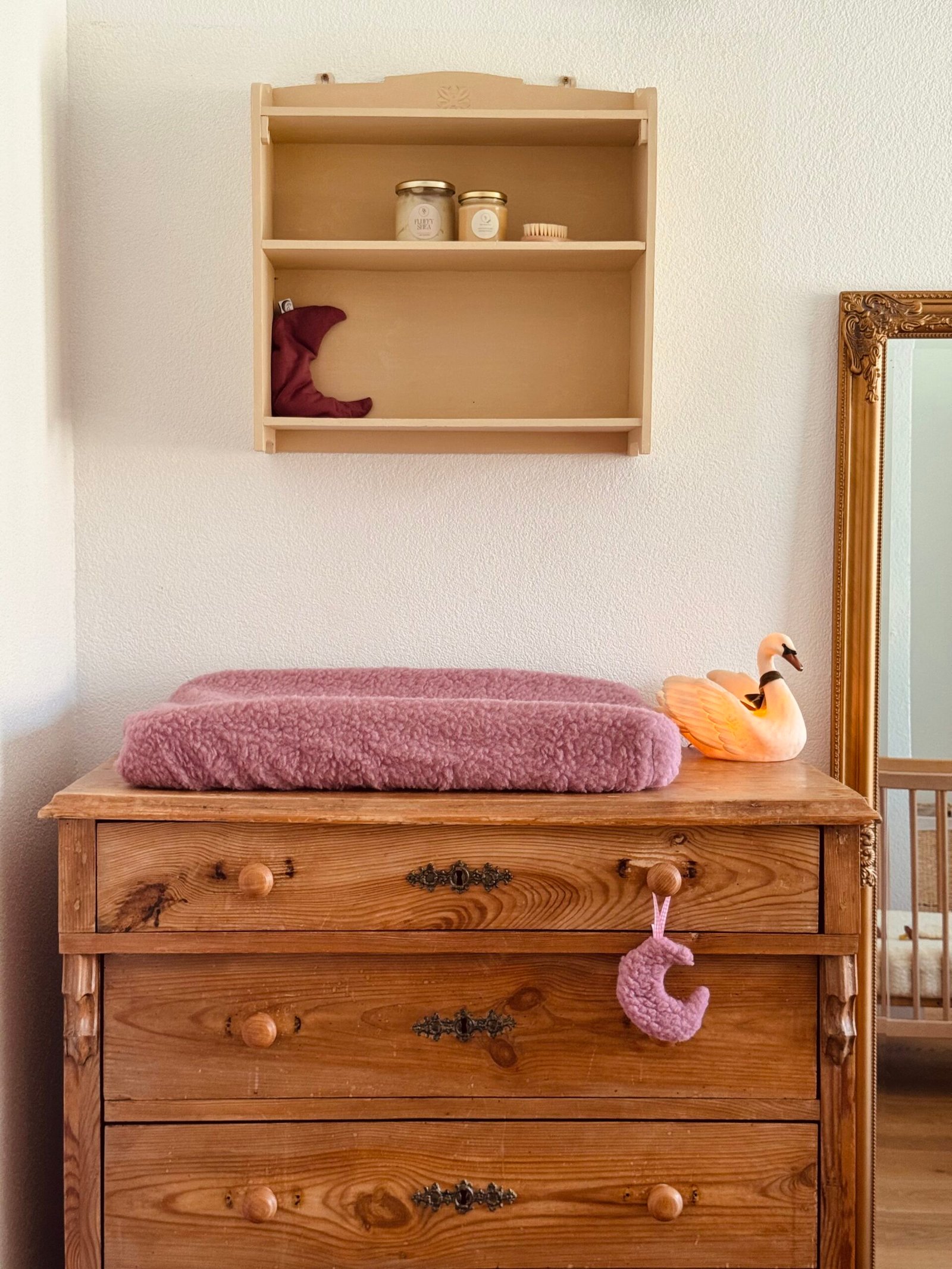 gallery image Wollen Verschoonkussenhoes Roze