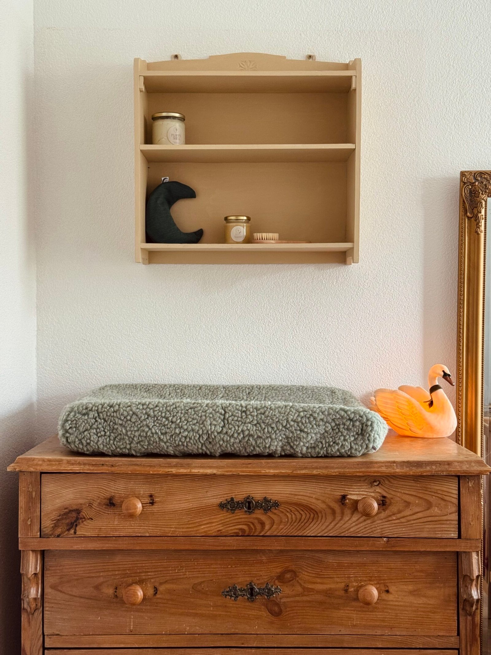 gallery image Wollen Verschoonkussenhoes Olive
