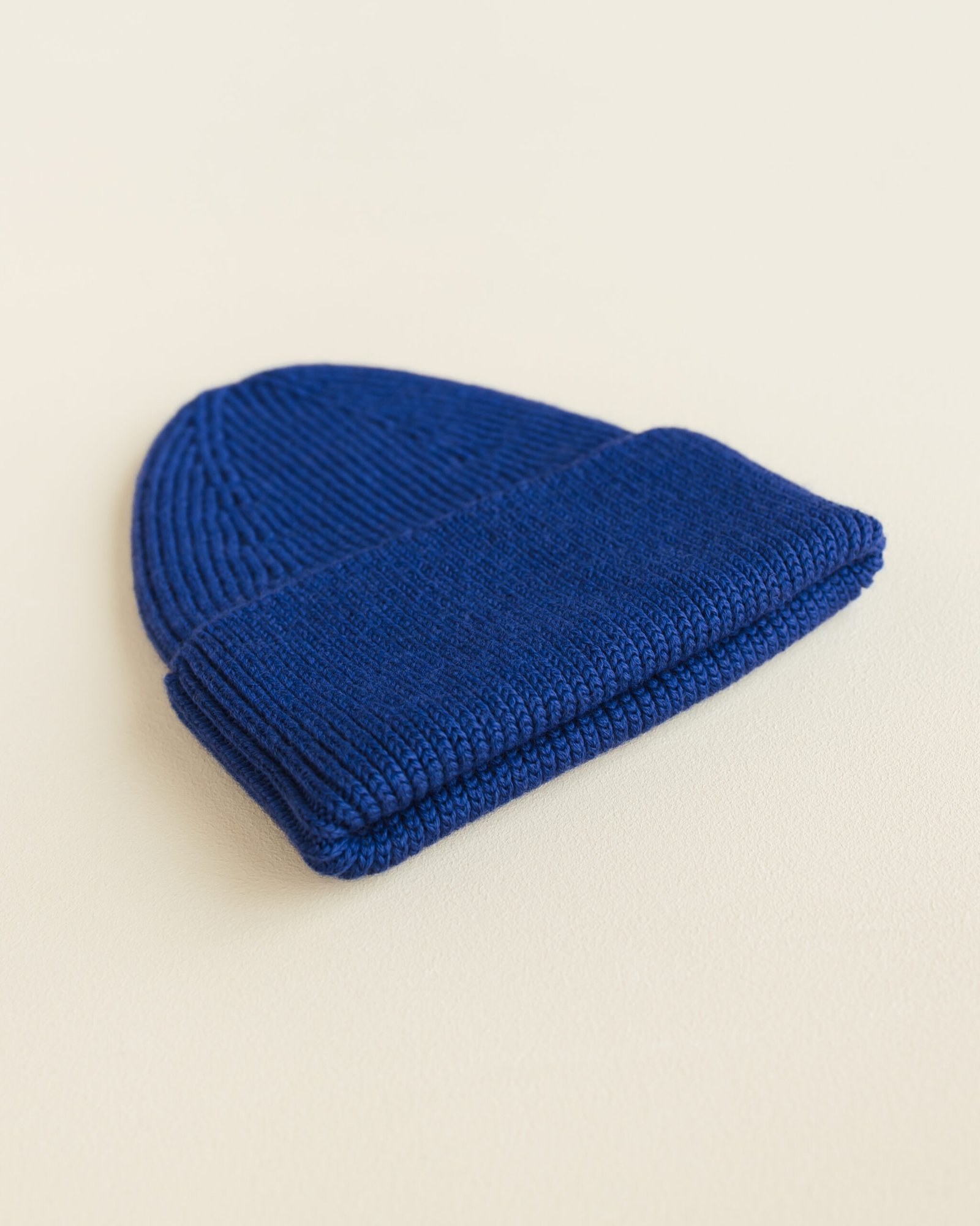 gallery image Hvid Beanie Fonzie Cobalt Blue