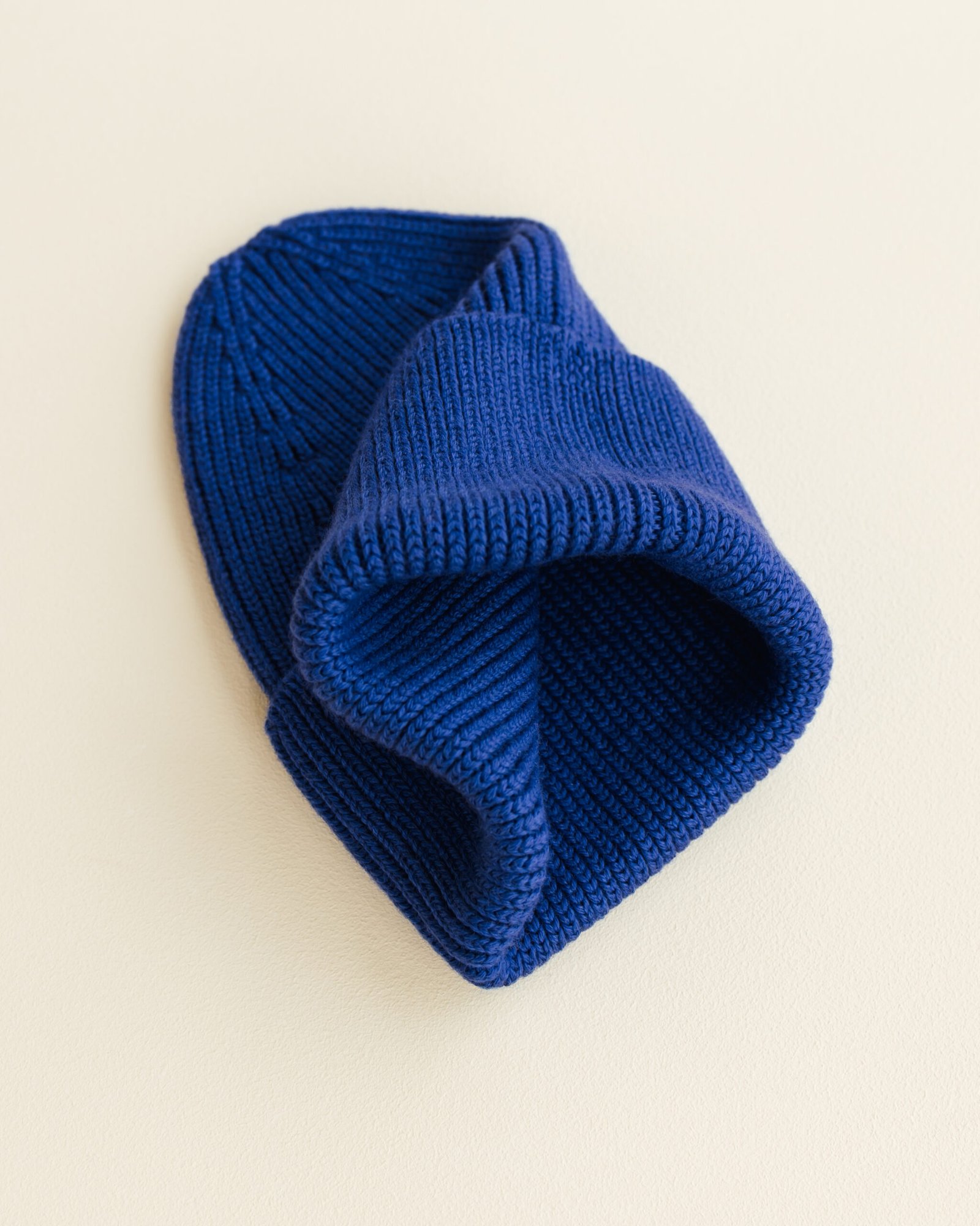 gallery image Hvid Beanie Fonzie Cobalt Blue
