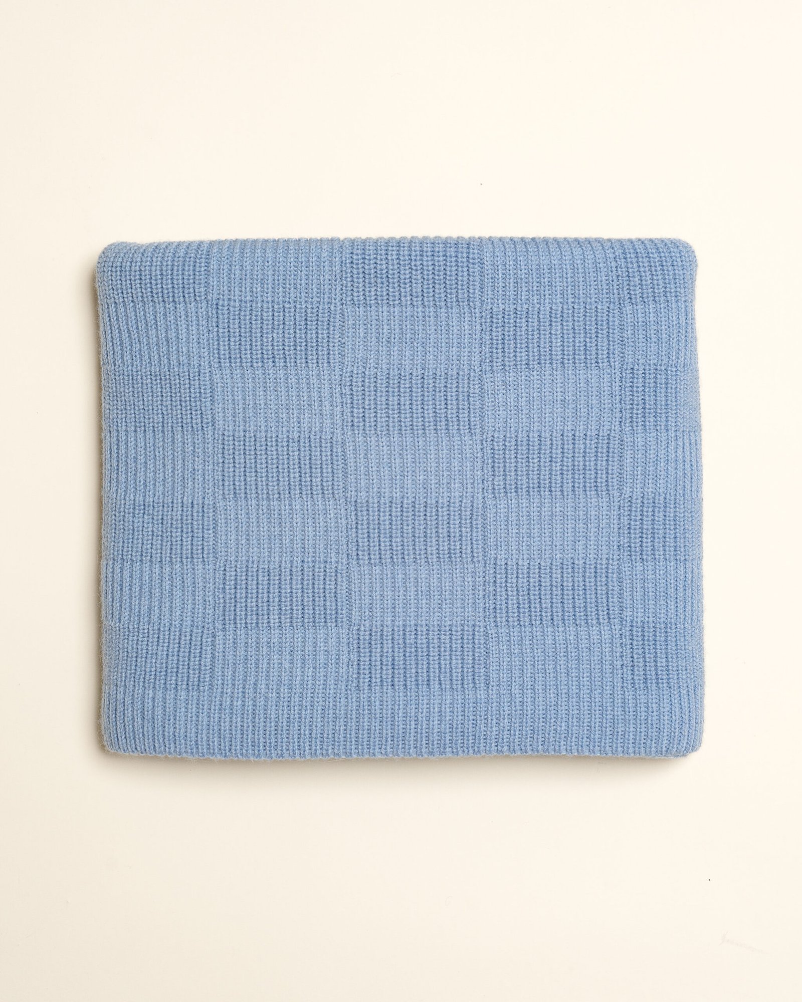 gallery image Hvid Blanket Ivy Light Blue