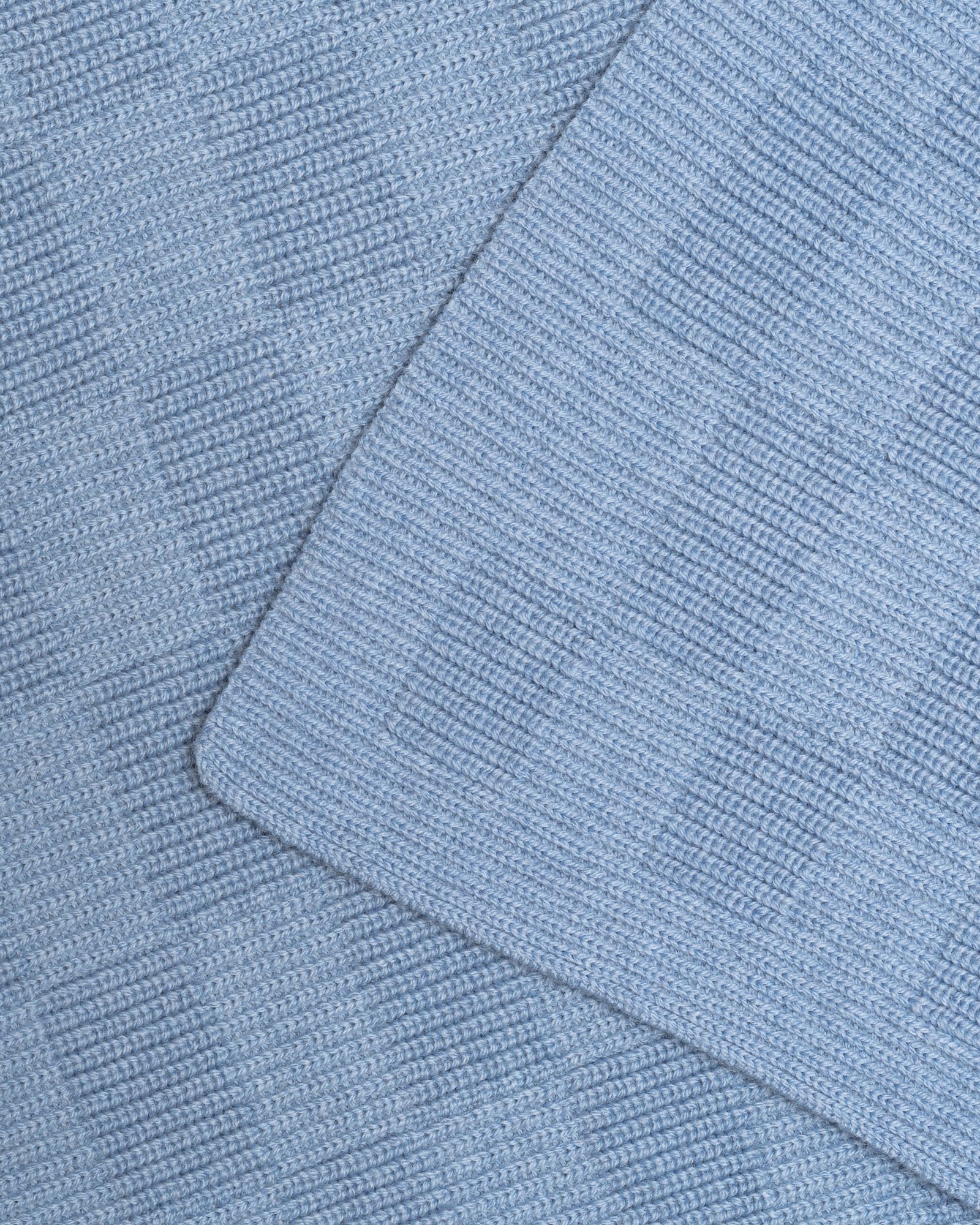 gallery image Hvid Blanket Ivy Light Blue