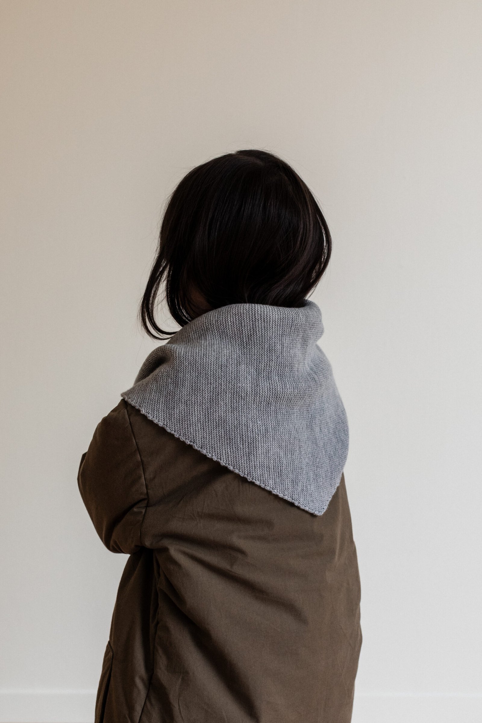 gallery image Hvid Scarf Josephina Grey Melange