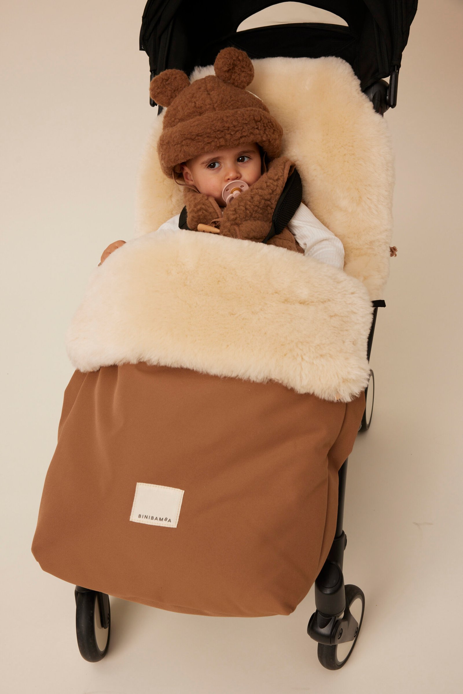 gallery image Sheepskin Puffmuff – Multi Harness – Recycled – Bruno+Milk
