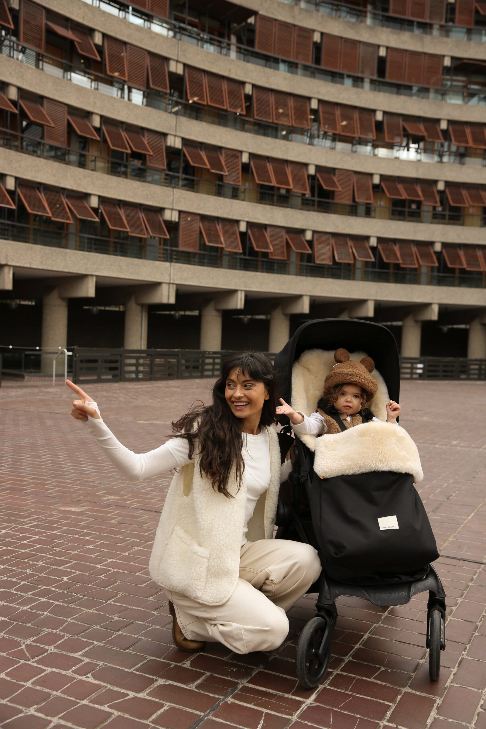 gallery image Sheepskin Puffmuff – Multi Harness – Recycled – Milk